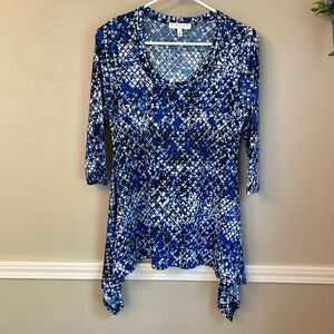 Chaus New York scoop neck asymmetrical top sz s blue, black, white